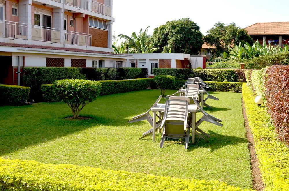 Areba Hotel Entebbe Exterior photo