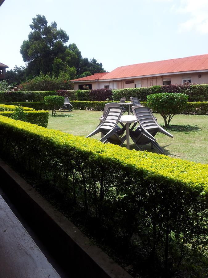 Areba Hotel Entebbe Exterior photo