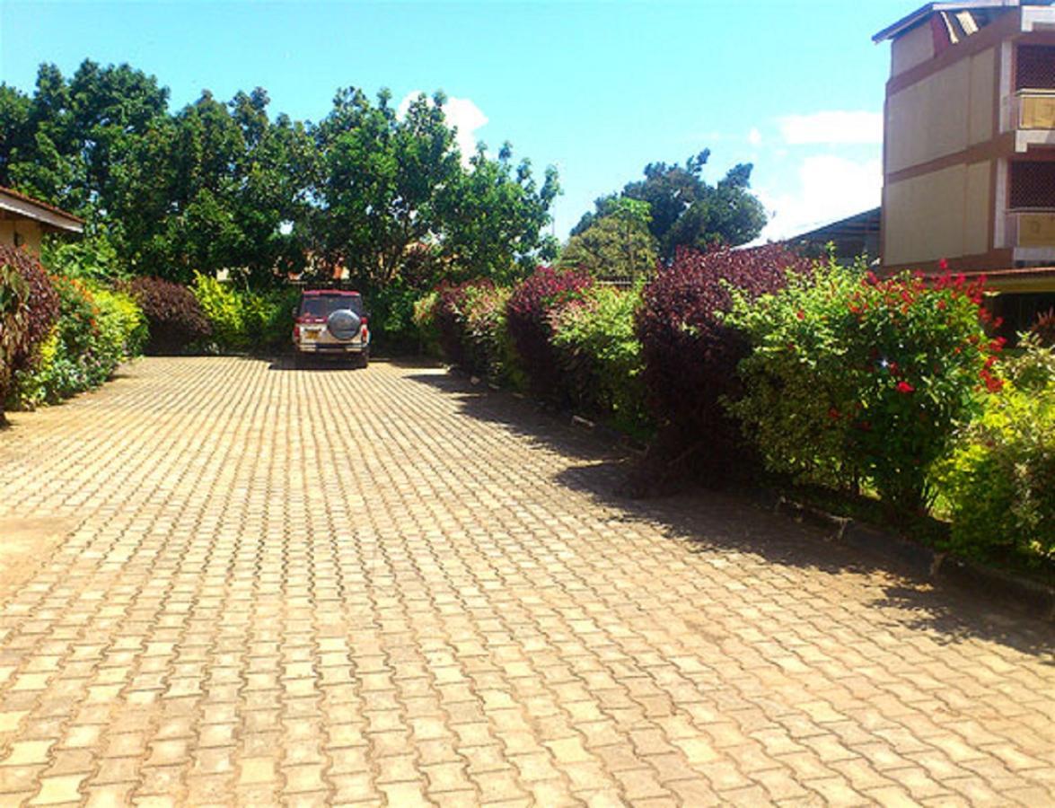 Areba Hotel Entebbe Exterior photo
