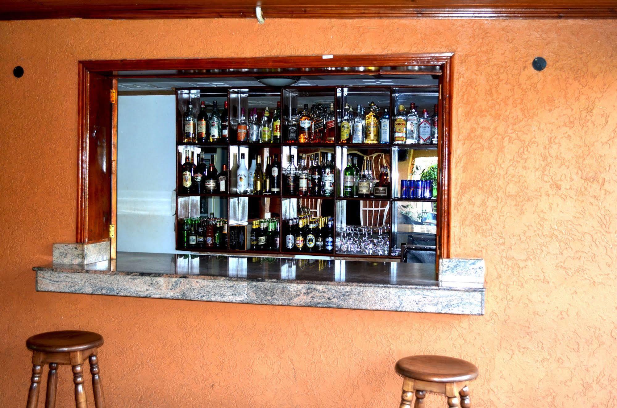 Areba Hotel Entebbe Exterior photo